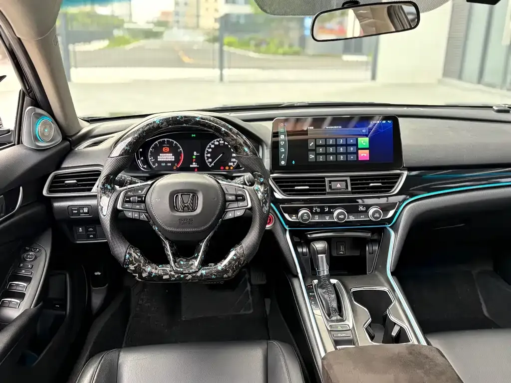 Honda Accord — фото 7