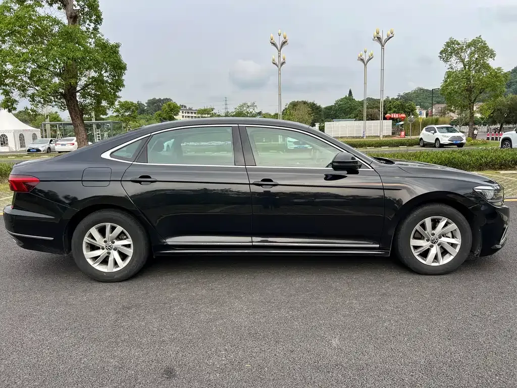 Volkswagen Passat 2021 из CN, фото 7