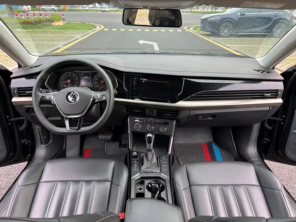 Volkswagen Passat 2021 из CN, фото 6