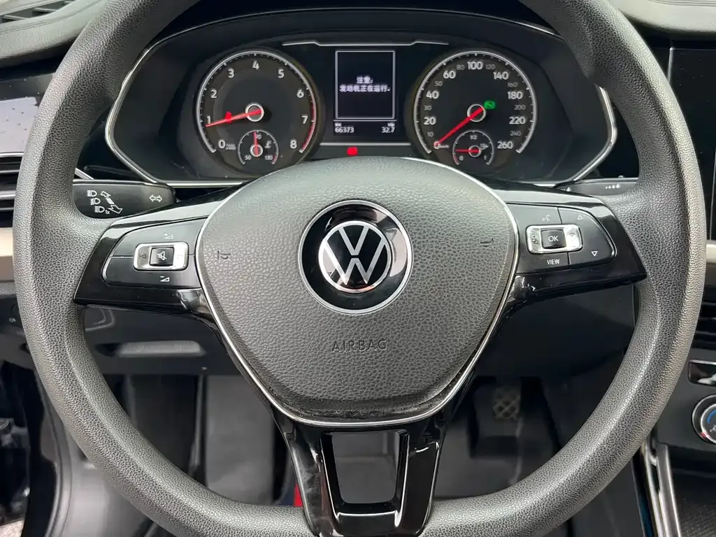 Volkswagen Passat 2021 из CN, фото 4