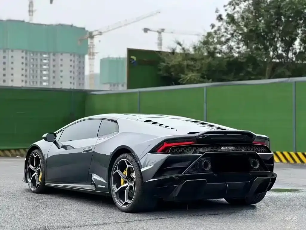 Lamborghini Huracan — фото 7