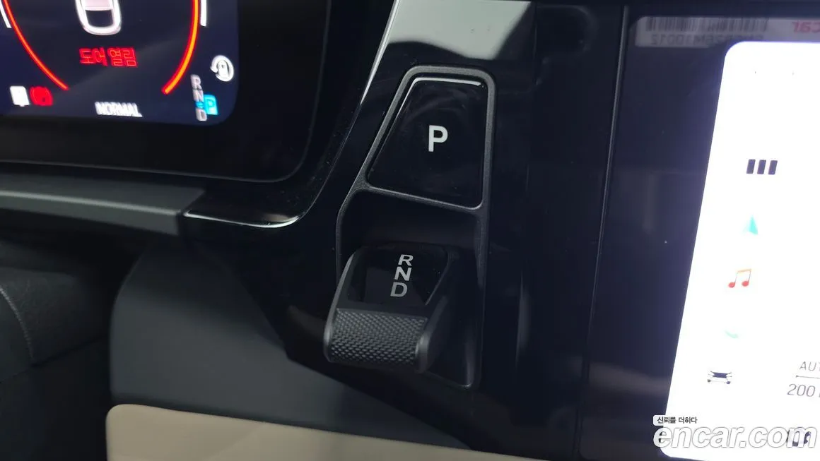 Porsche Macan 2025 из KR, фото 6