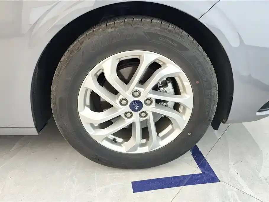 Ford Mondeo 2024 из CN, фото 3