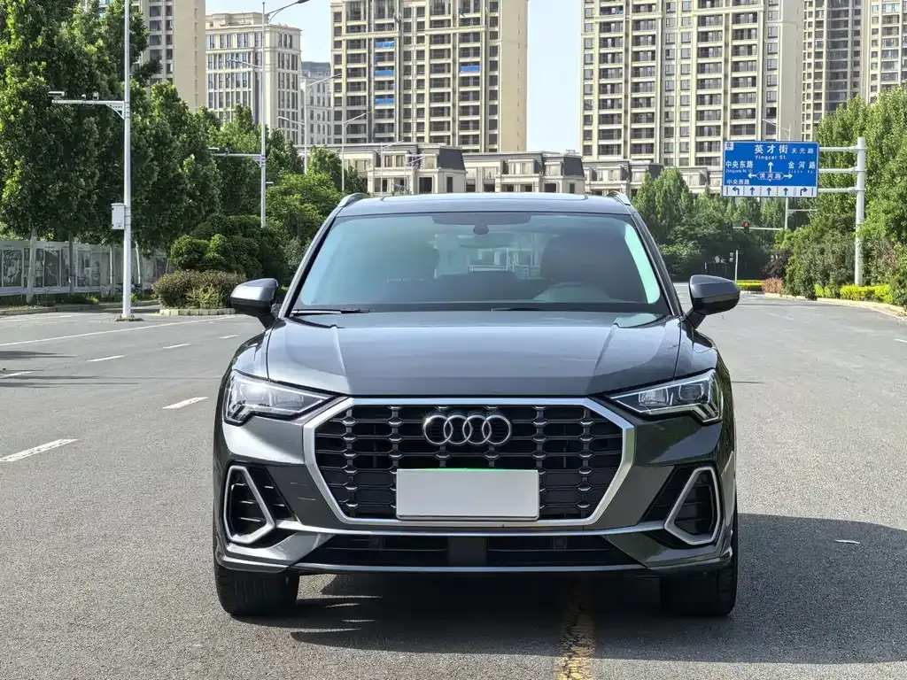 Audi Q3 — фото 4
