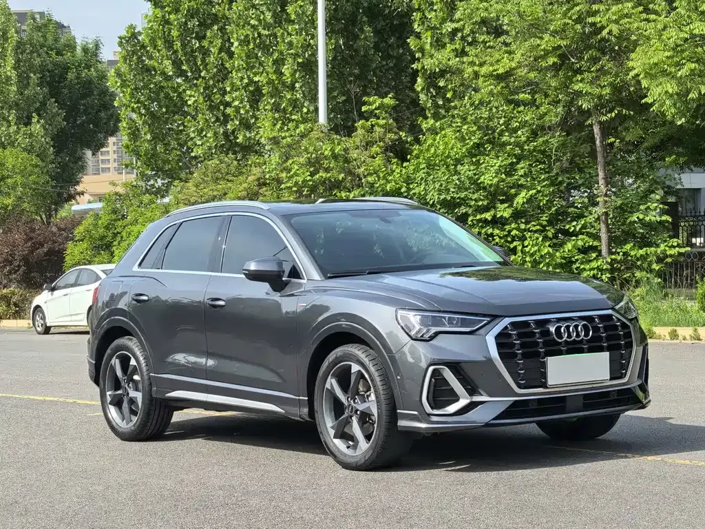 Audi Q3 — фото 8