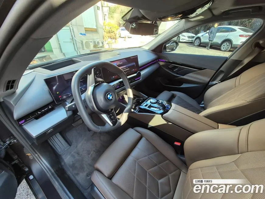 BMW 5-Series 2024 из KR, фото 6