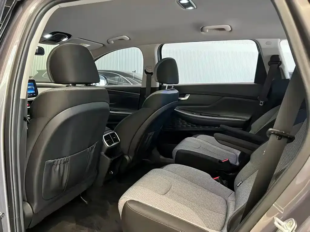 Hyundai Santa Fe 2021 из CN, фото 8