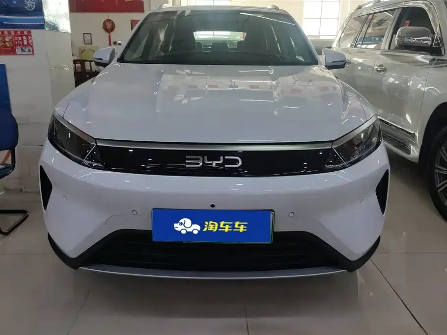 BYD Seal 05 DM-i — фото 10