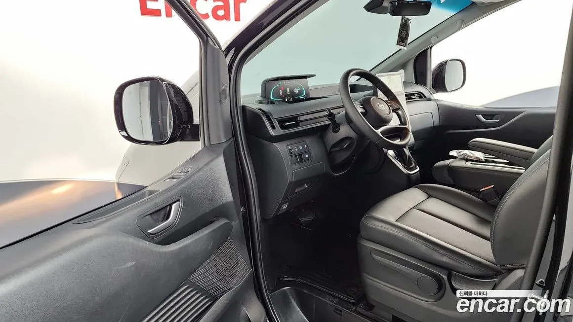 Hyundai Staria 2025 из KR, фото 8