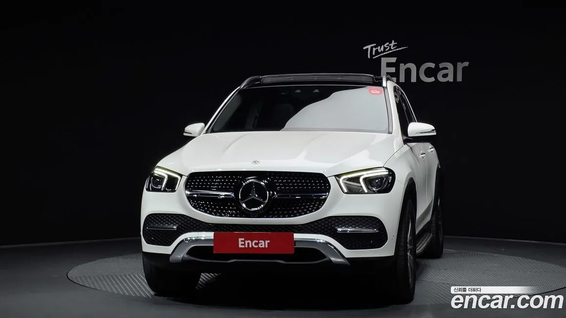 Mercedes-Benz GLE-Class — фото 9