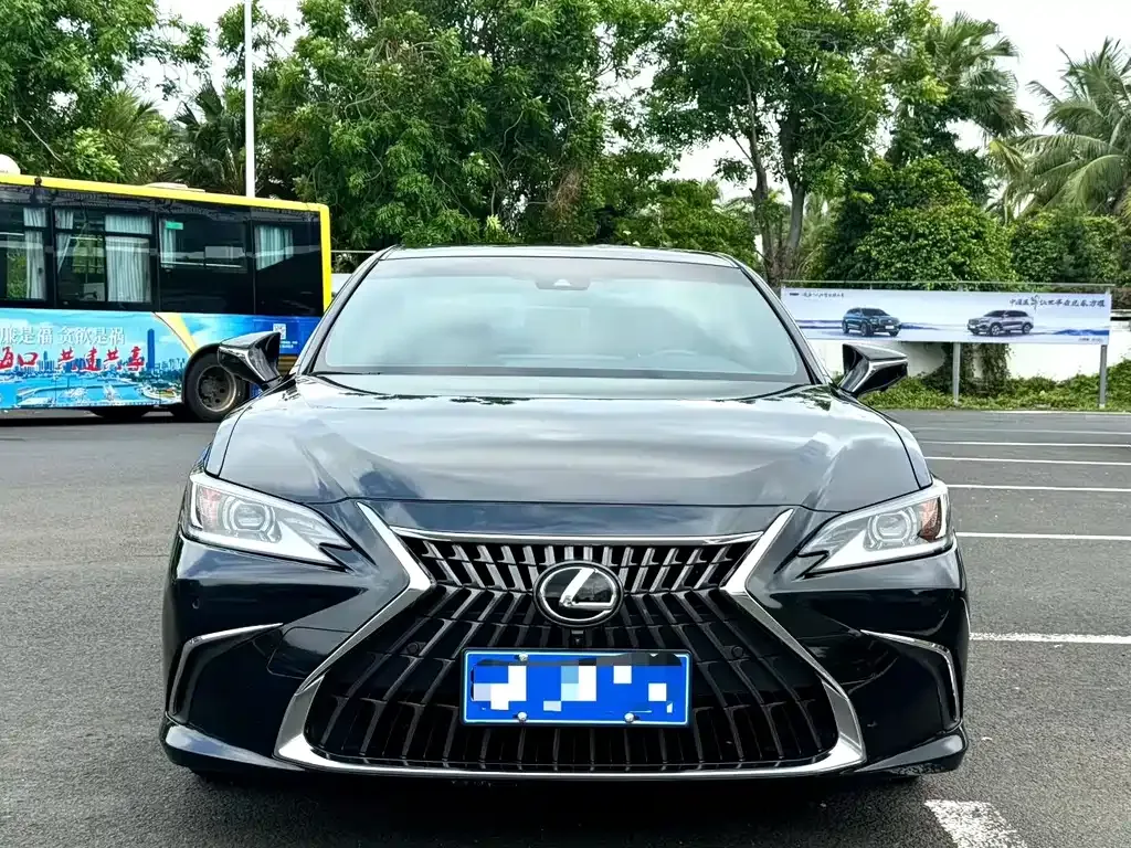 Lexus ES 2024 из CN, фото 9