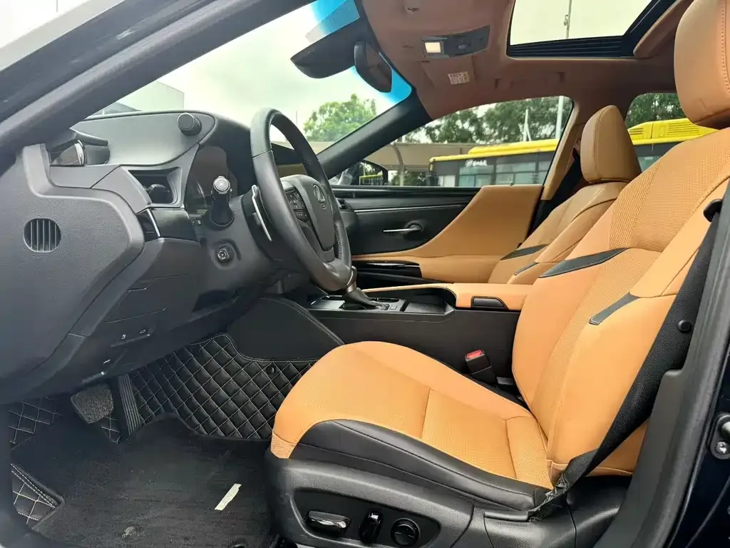 Lexus ES 2024 из CN, фото 4