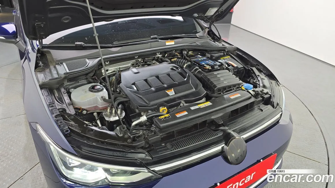Volkswagen Golf 2022 из KR, фото 9