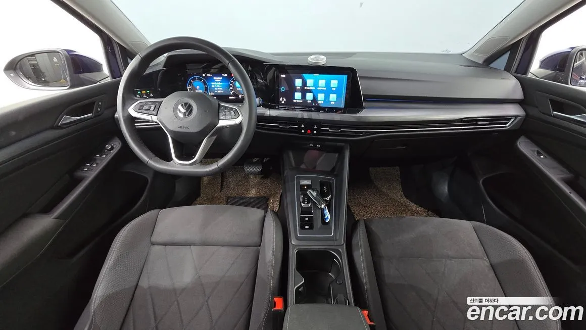 Volkswagen Golf 2022 из KR, фото 4