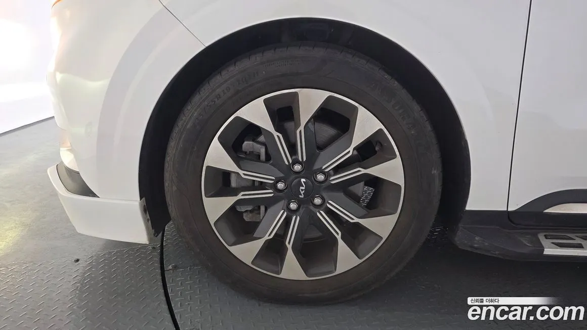 Kia Carnival 2023 из KR, фото 10