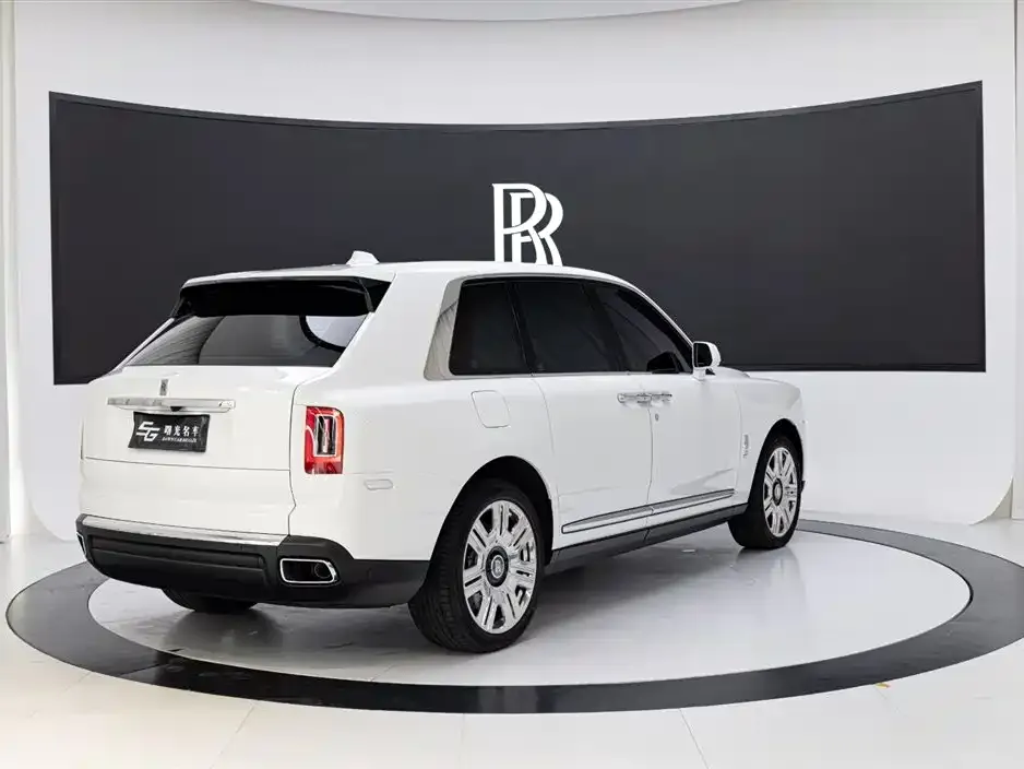 Rolls-Royce Cullinan — фото 5