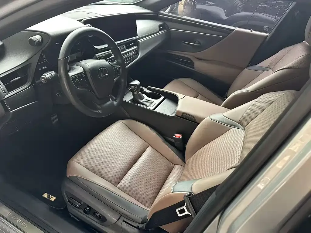 Lexus ES 2023 из CN, фото 4