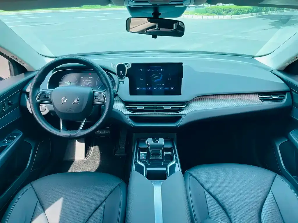 Hongqi E-QM5 — фото 5