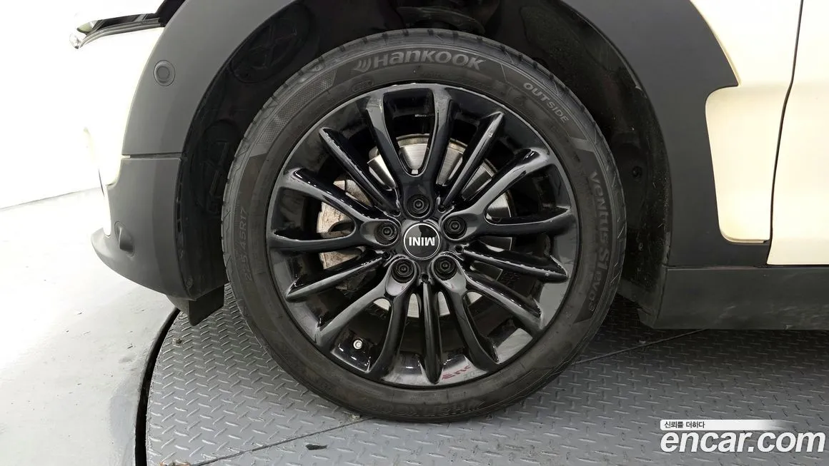 Mini Clubman — фото 8