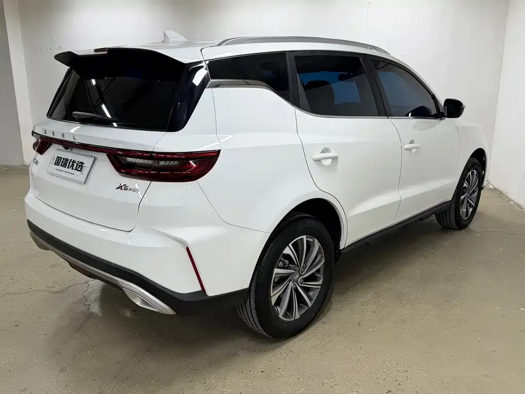 Geely Vision X6 — фото 6