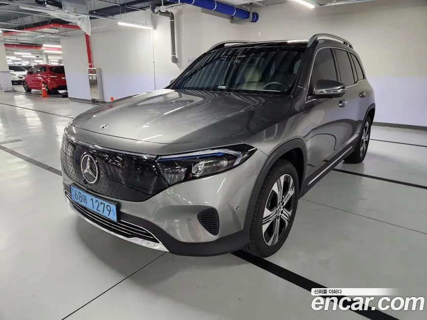 Mercedes-Benz EQB — фото 10