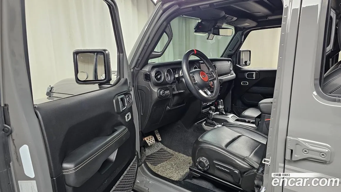 Jeep Wrangler 2021 из KR, фото 8