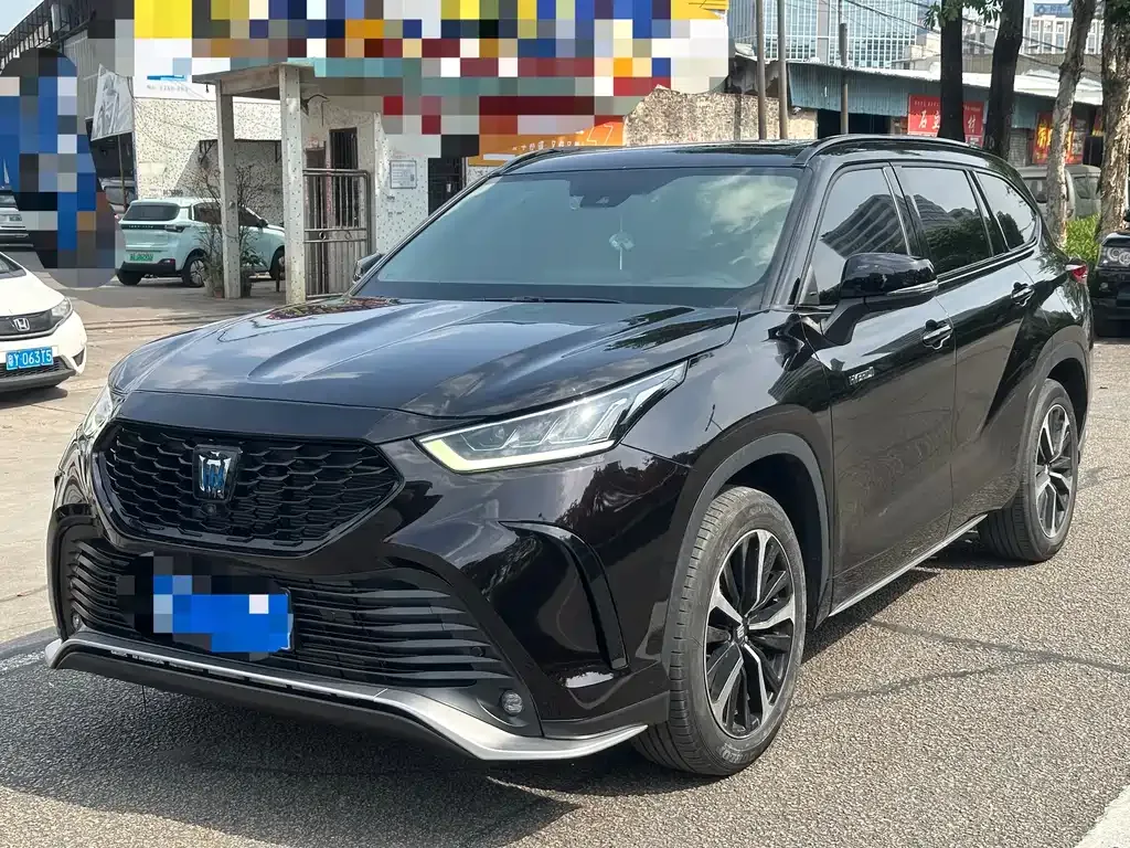 Toyota Crown Kluger