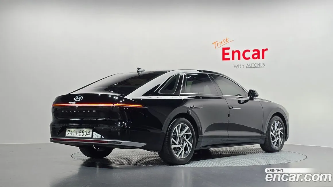 Hyundai Grandeur 2023 из KR, фото 3