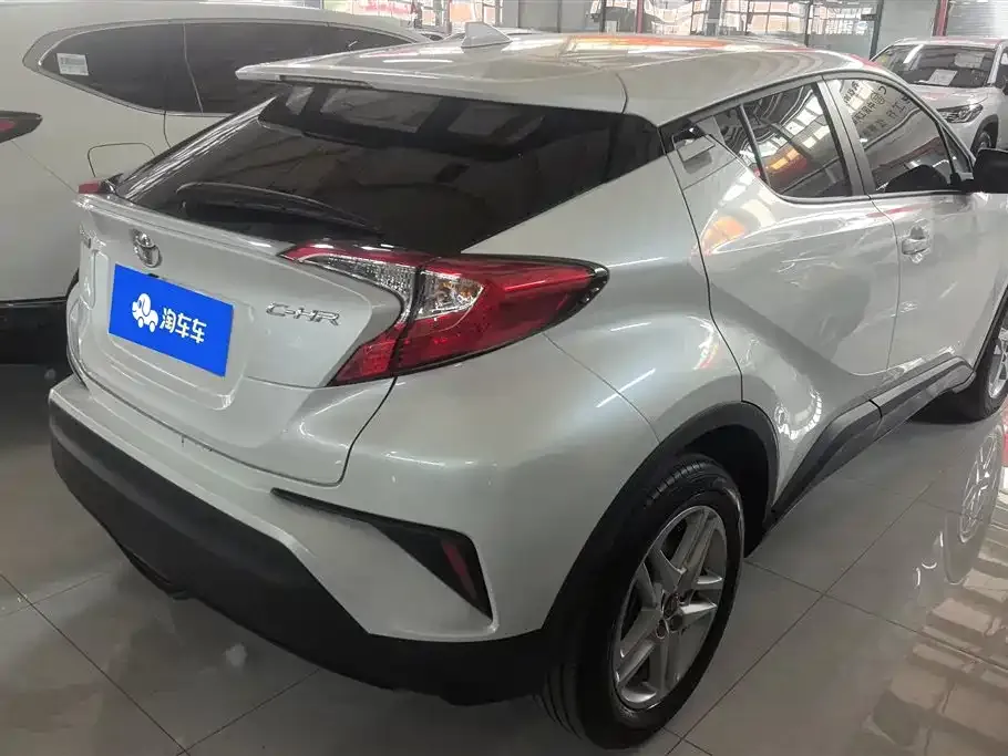 Toyota C-HR 2024 из CN, фото 9