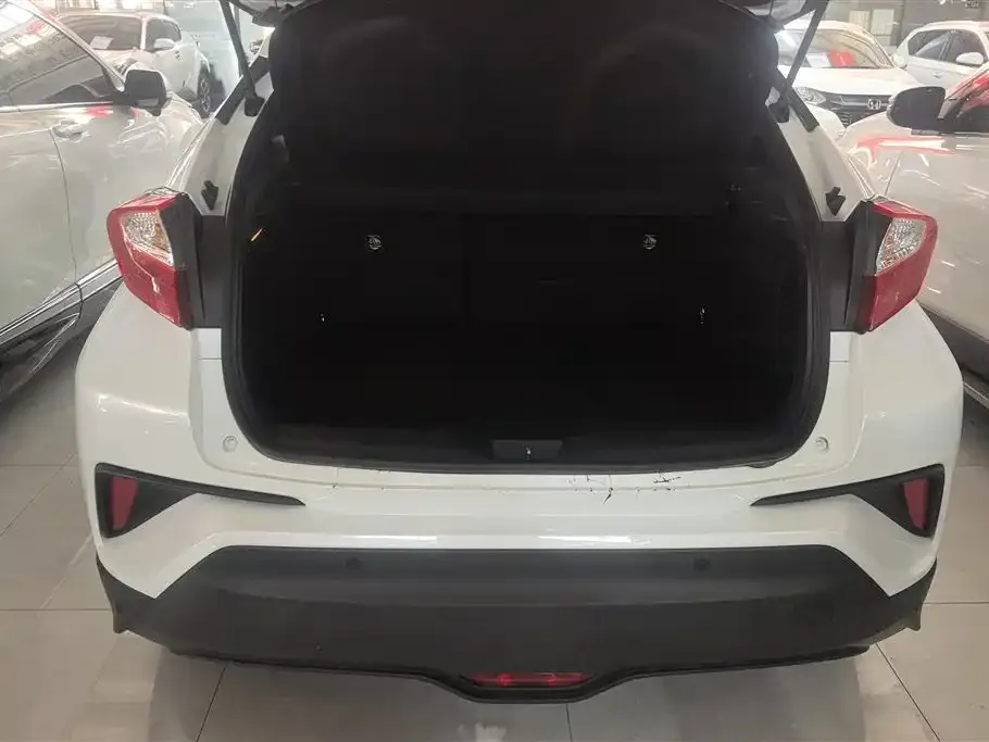 Toyota C-HR 2024 из CN, фото 6