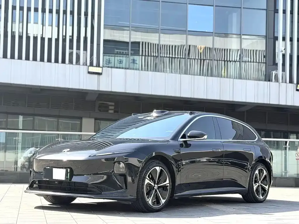 NIO ET5T