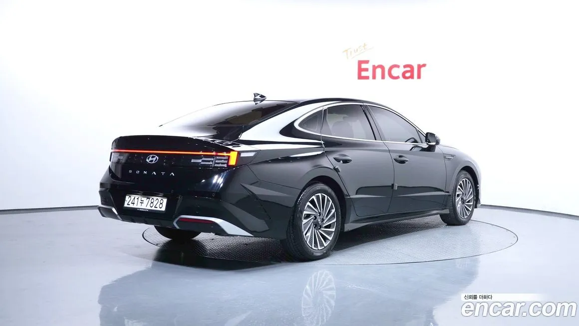 Hyundai Sonata 2024 из KR, фото 2