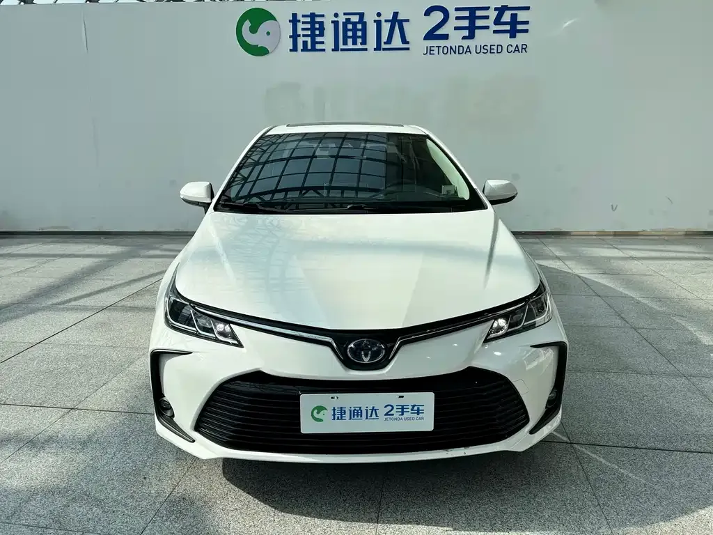 Toyota Corolla — фото 5