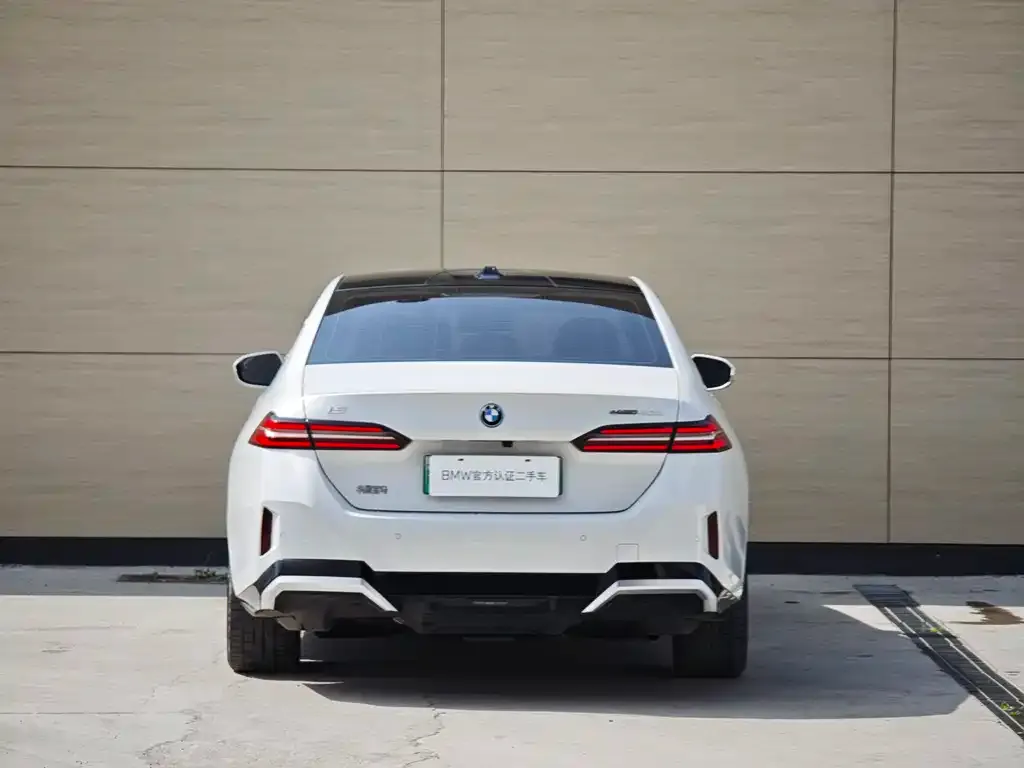 BMW i5 2025 из CN, фото 3