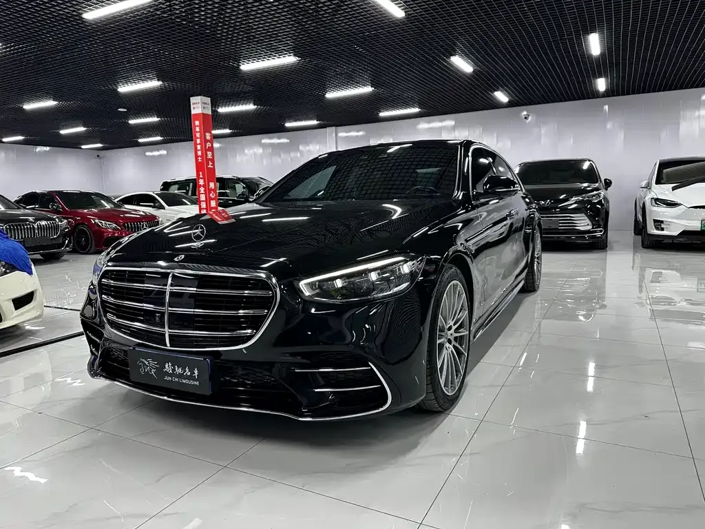 Mercedes-Benz S-Class — фото 1