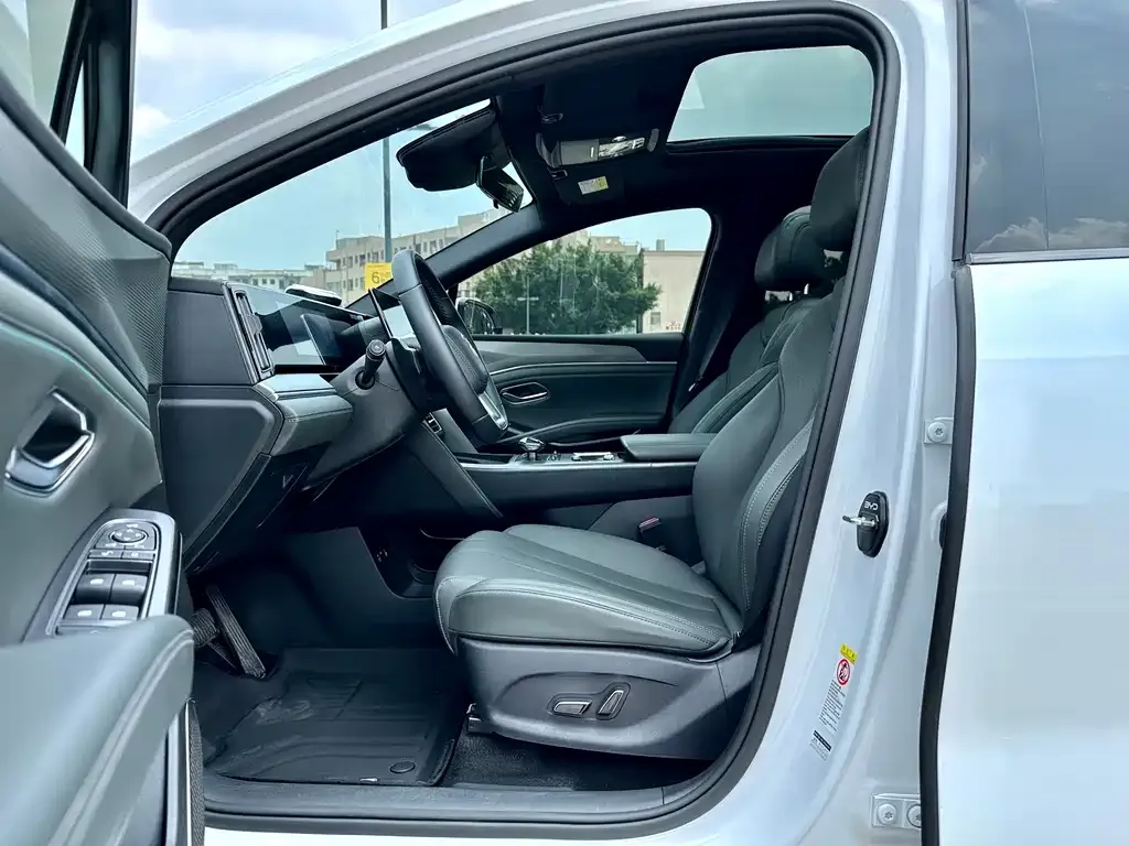 BYD L DM-i 2025 из CN, фото 4