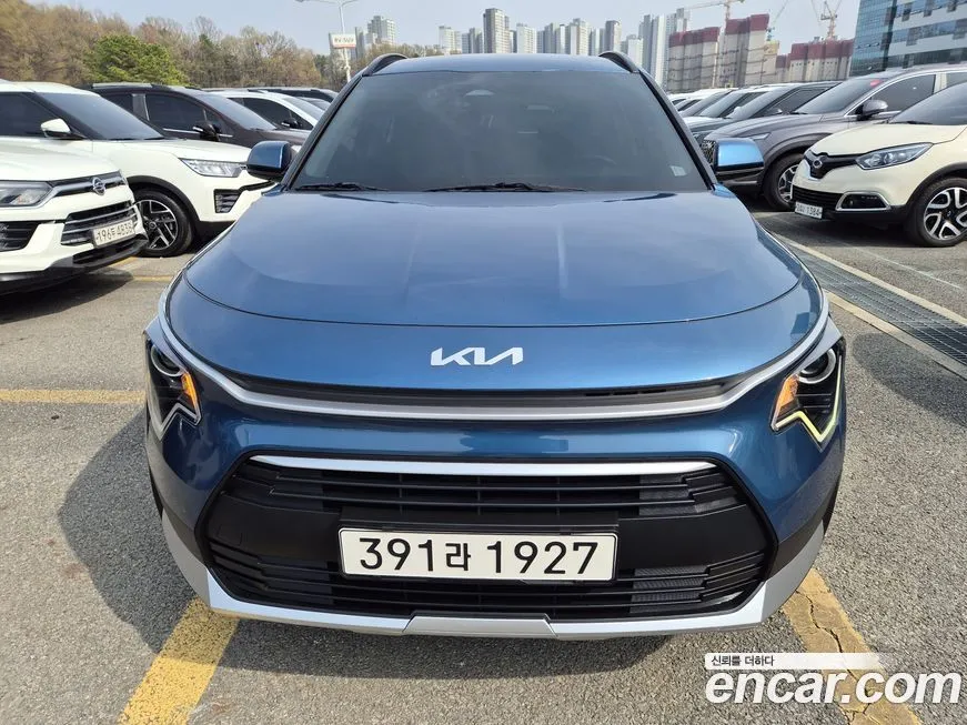 Kia Niro — фото 1