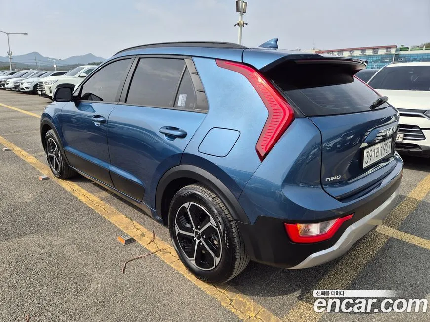 Kia Niro — фото 3
