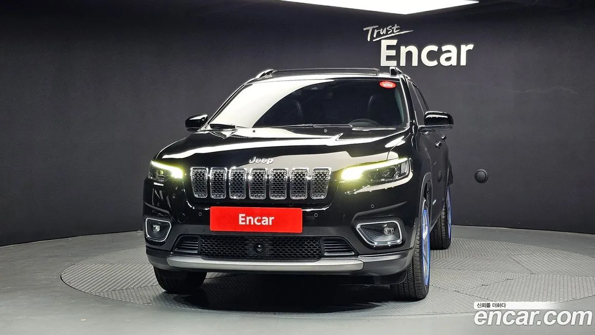 Jeep Cherokee — фото 2