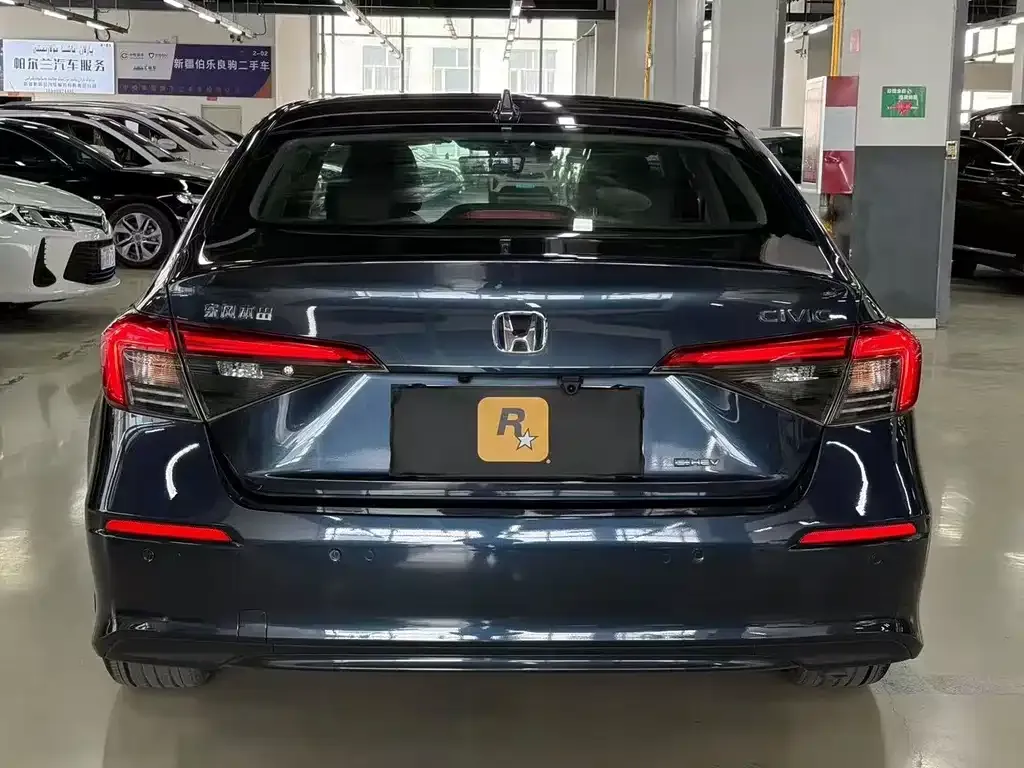 Honda Civic — фото 7