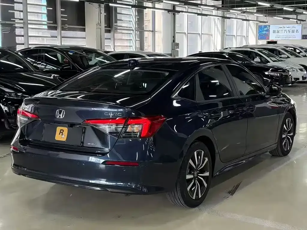 Honda Civic — фото 8