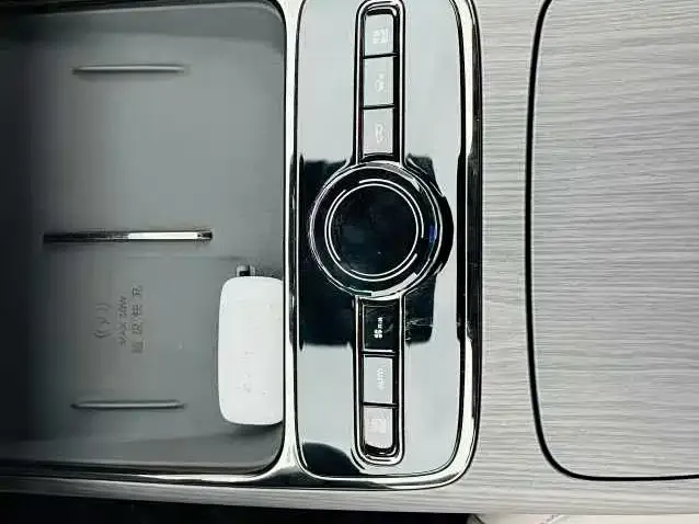 Geely Galaxy Xingyao 8 2025 из CN, фото 2