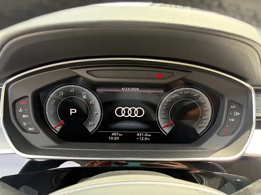 Audi A8 — фото 5