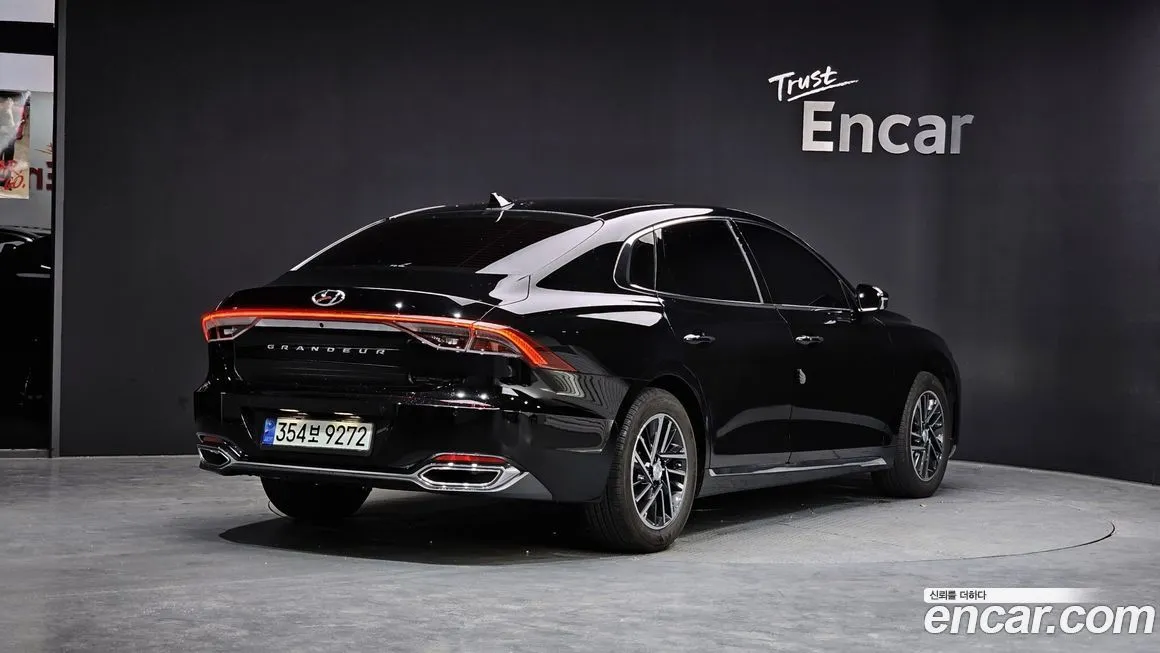 Hyundai Grandeur 2021 из KR, фото 2