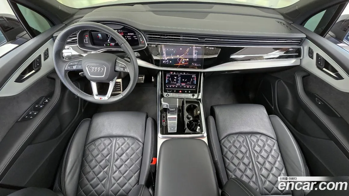 Audi Q7 2023 из KR, фото 7