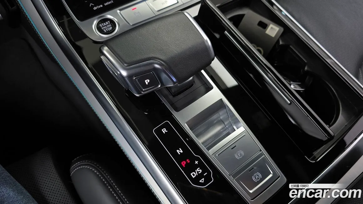 Audi Q7 2023 из KR, фото 10