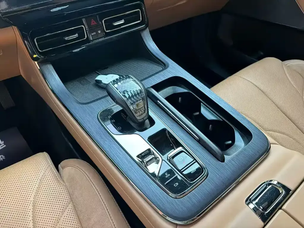 GAC Motor Trumpchi ES9 — фото 8