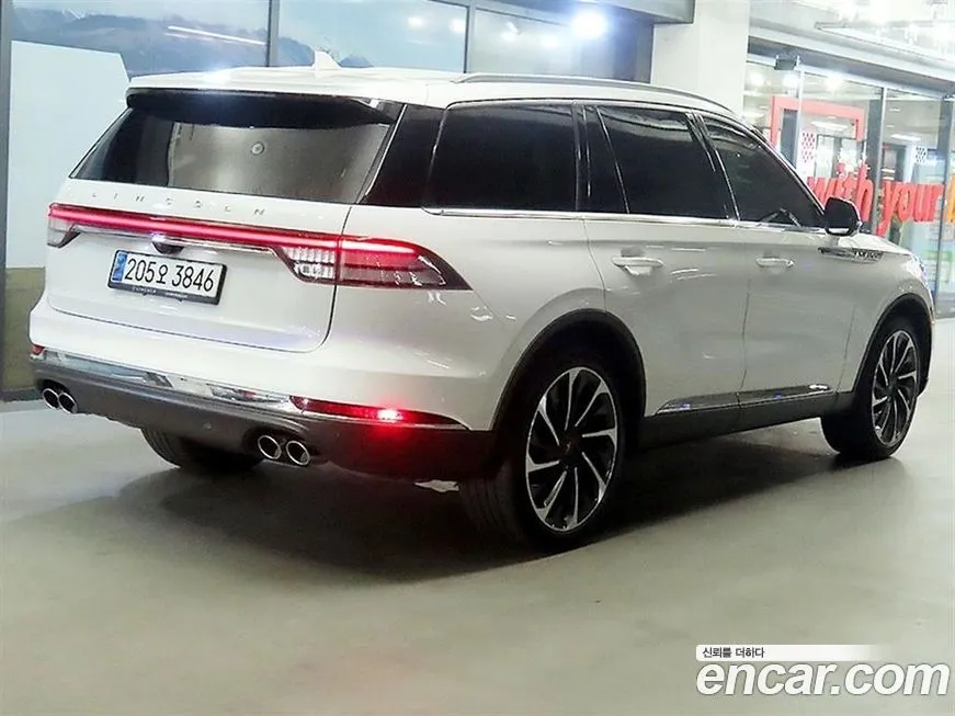 Lincoln Aviator 2023 из KR, фото 4