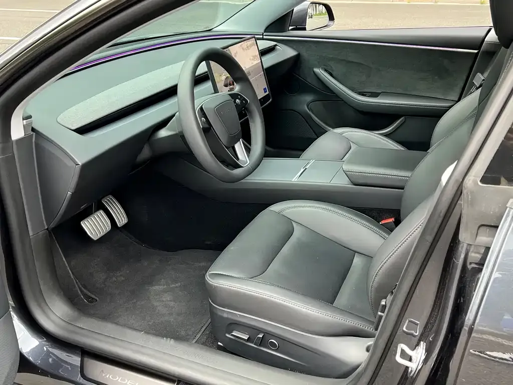 Tesla Model 3 — фото 6