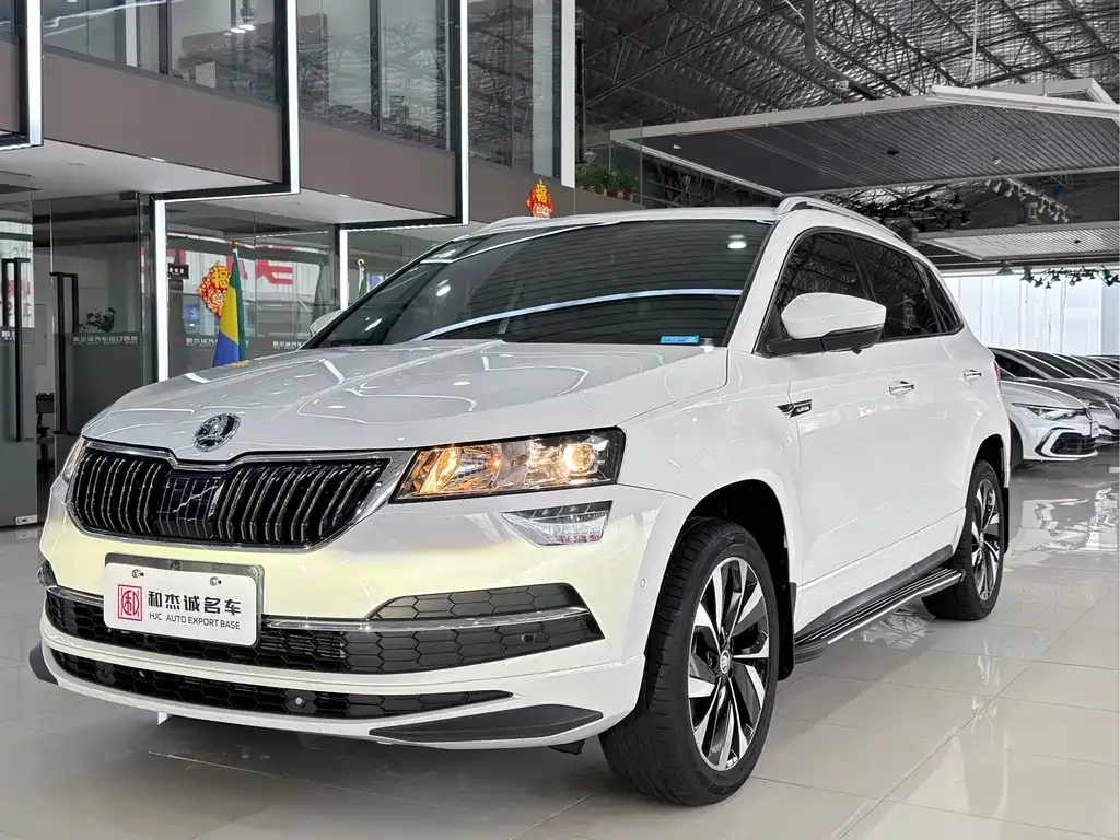 Skoda Karoq — фото 1